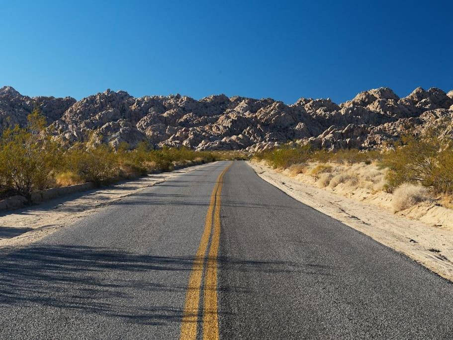 Panoramic Heaven - Luxury Designer Property W Spa Joshua Tree Exteriör bild